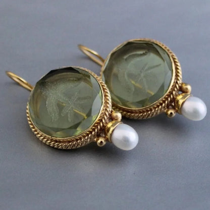 Beautiful Pearl Earring with Unique Style