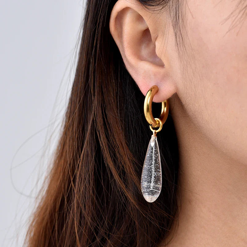 Romantic Gold Earring for Special Moments