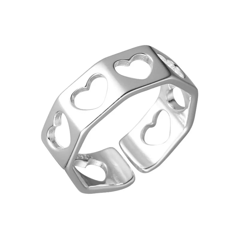 Charming Silver Ring for Any Occasion