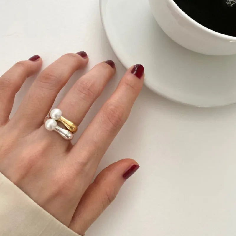 Classic Silver Ring with Timeless Appeal