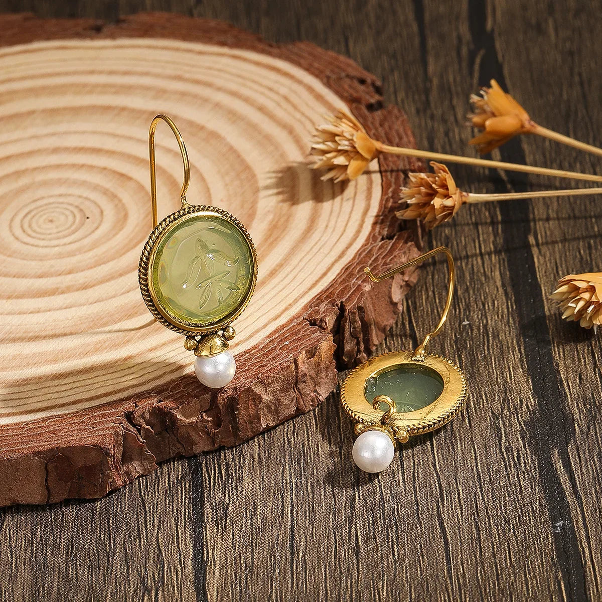 Beautiful Pearl Earring with Unique Style