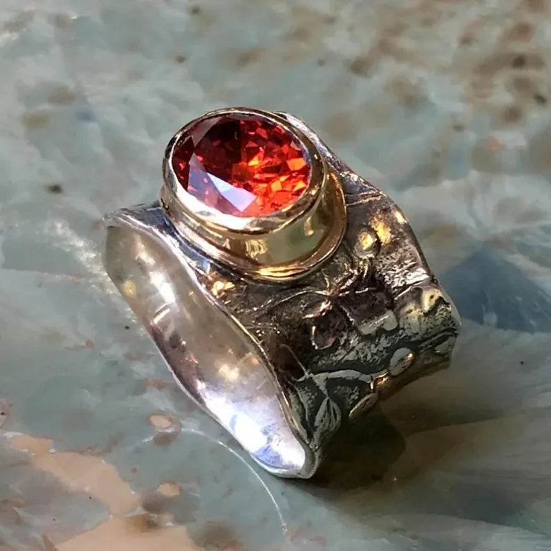 Classic Silver Ring with Timeless Appeal