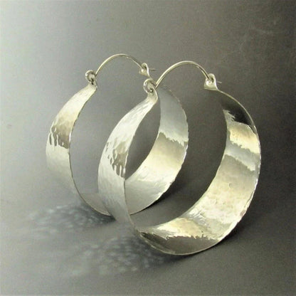 Elegant Silver Earring for Every Occasion