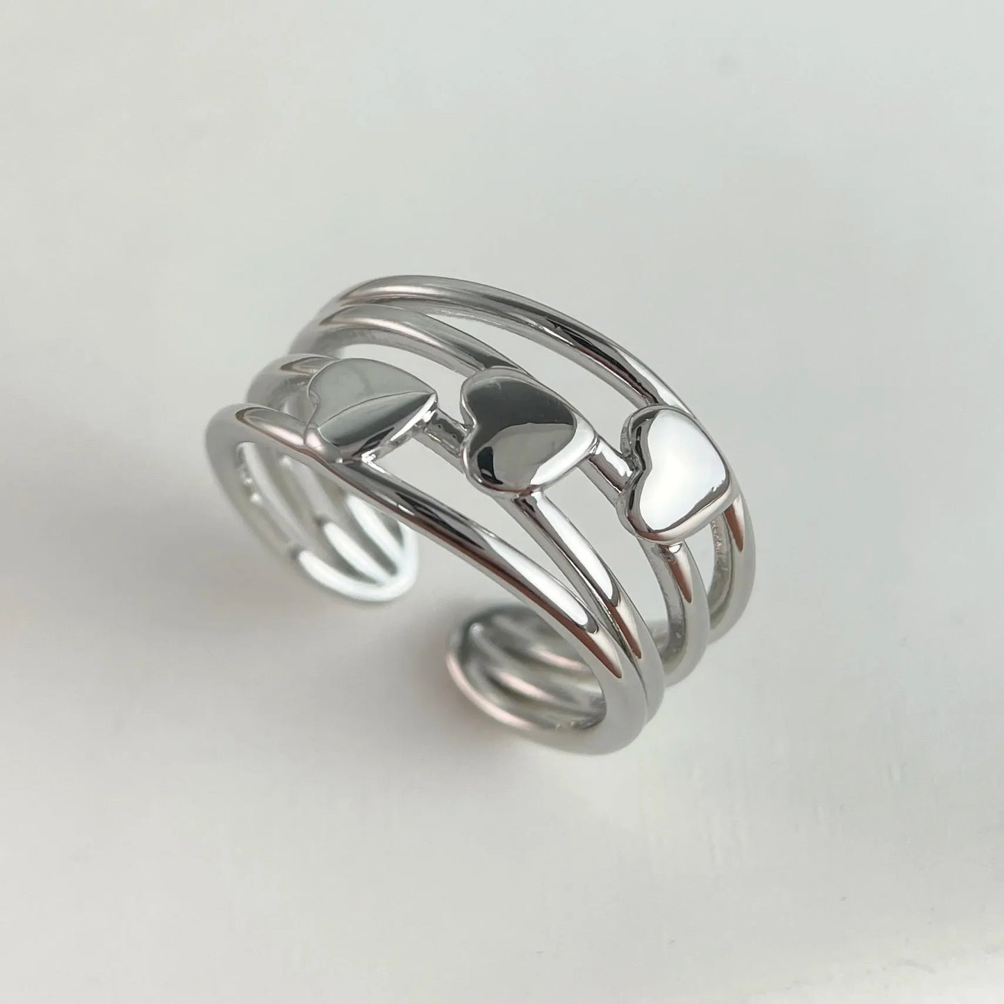 Charming Silver Ring for Any Occasion