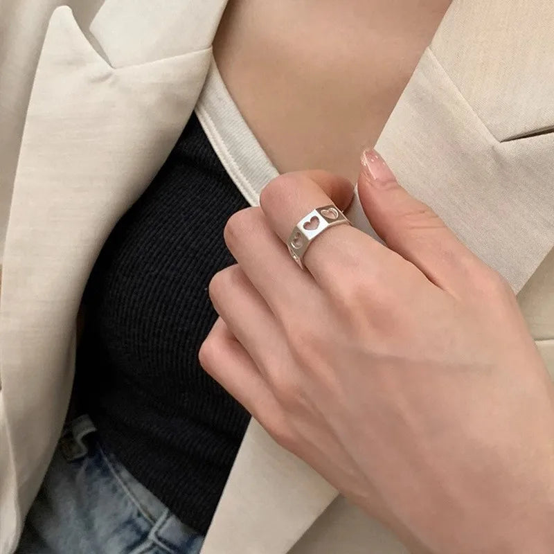 Charming Silver Ring for Any Occasion