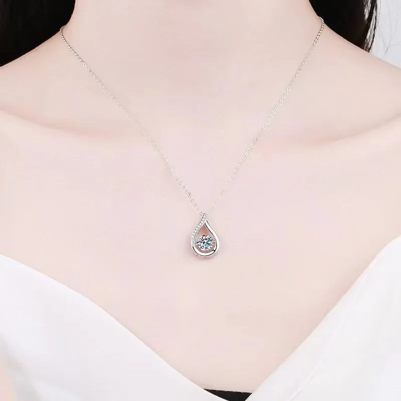Classic Silver Necklace with Timeless Appeal