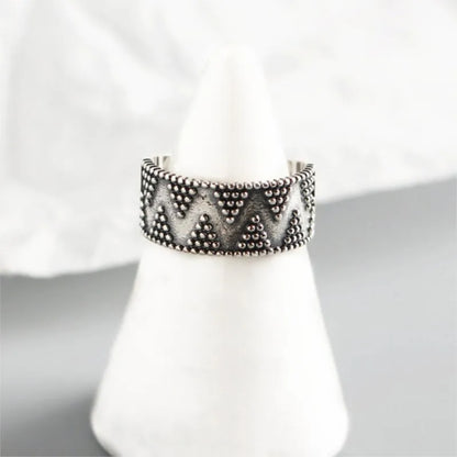 Romantic Silver Ring for Special Moments