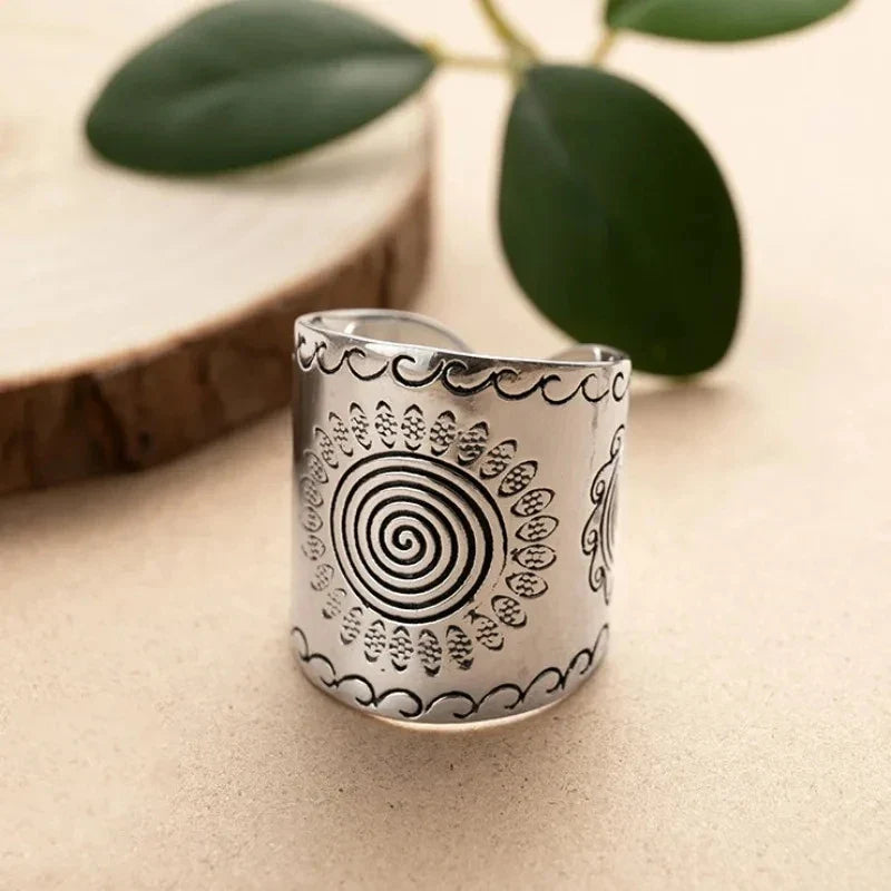 Romantic Silver Ring for Special Moments