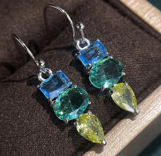 Beautiful Silver Earring with Unique Style