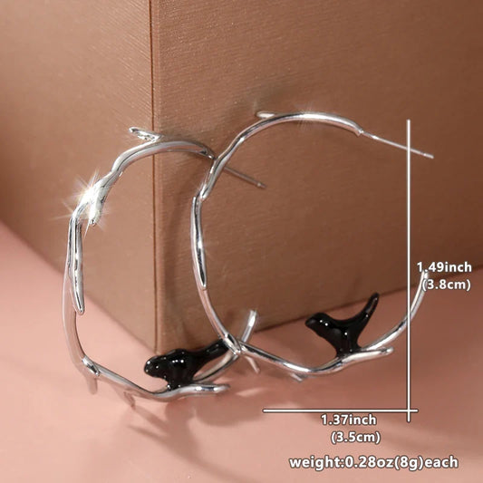Beautiful Silver Earring with Unique Style
