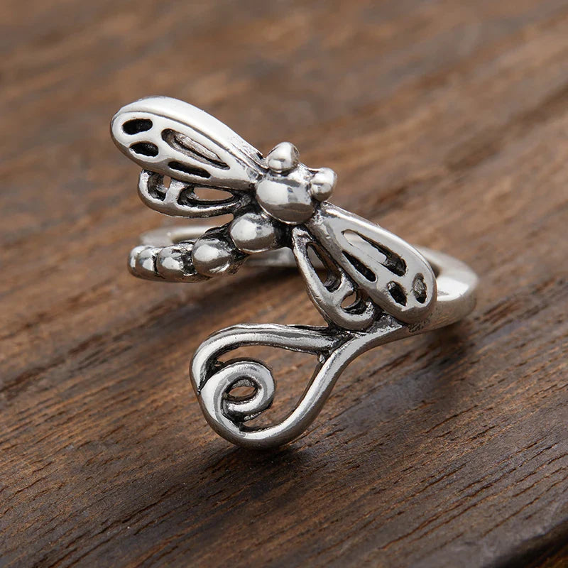 Stunning Silver Ring for Daily Wear