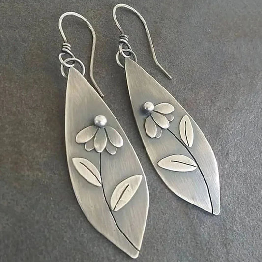 Stunning Silver Earring for Daily Wear