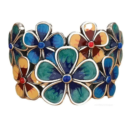 Classic Ring with Timeless Appeal