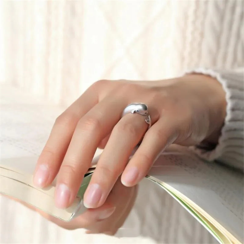 Charming Silver Ring for Any Occasion