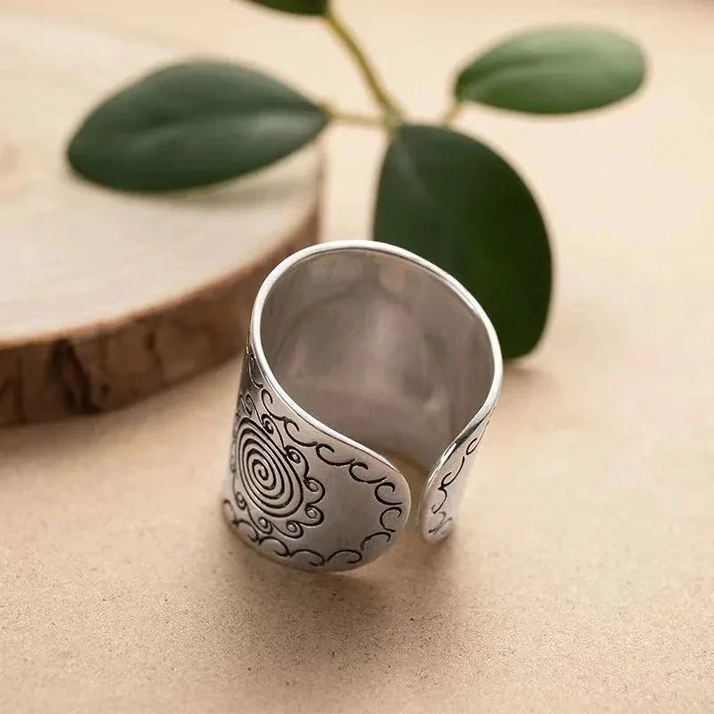 Romantic Silver Ring for Special Moments