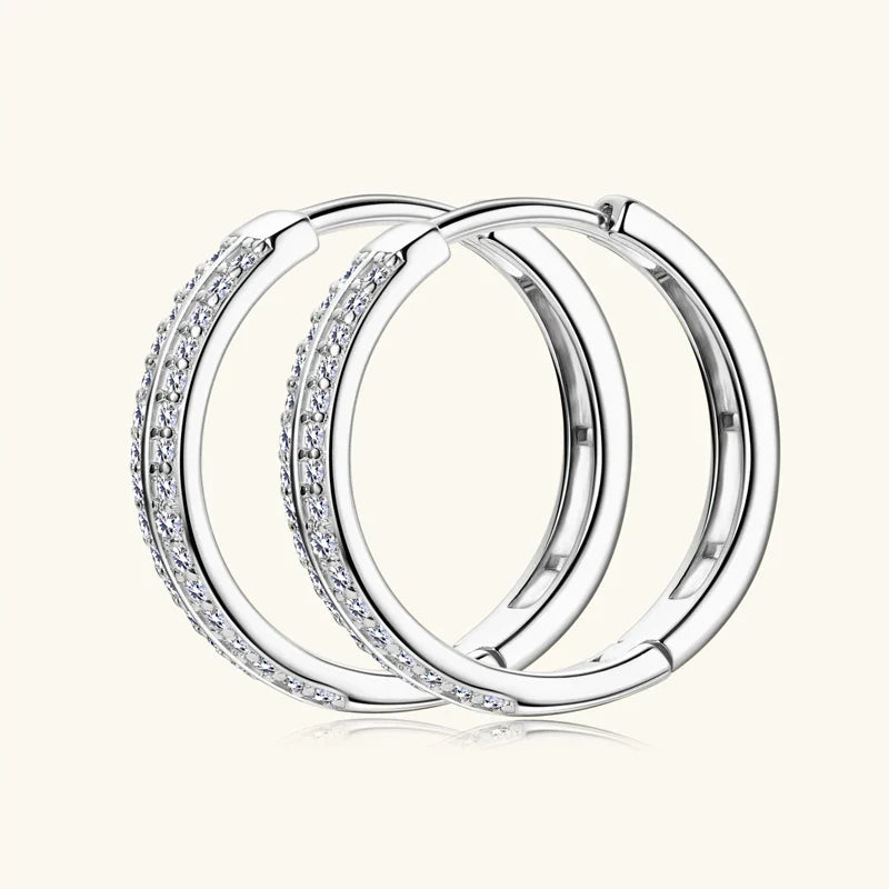 Charming Gold Earring for Any Occasion