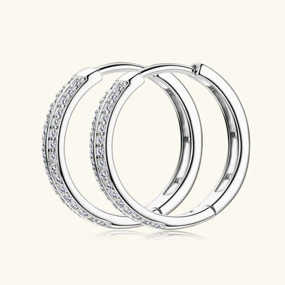 Charming Gold Earring for Any Occasion