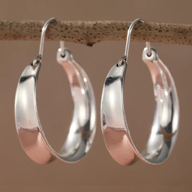 Romantic Silver Earring for Special Moments