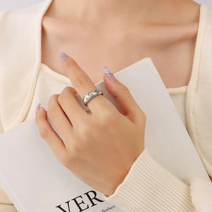 Romantic Gold Ring for Special Moments