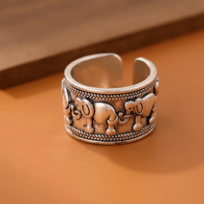 Stunning Silver Ring for Daily Wear