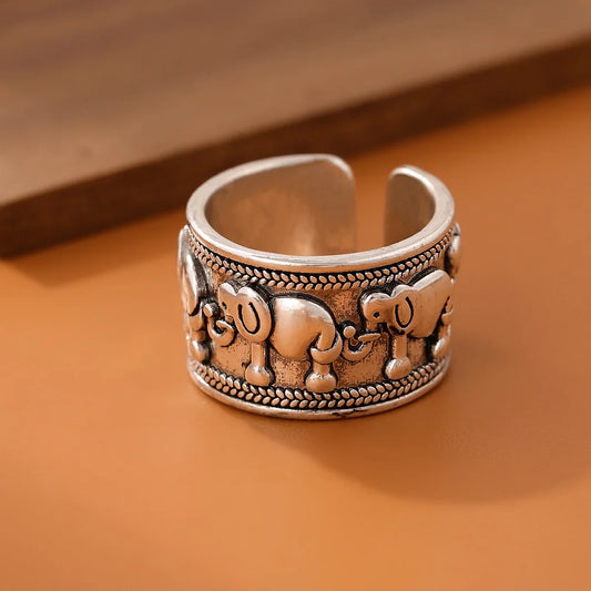 Stunning Silver Ring for Daily Wear