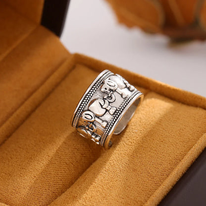 Stunning Silver Ring for Daily Wear