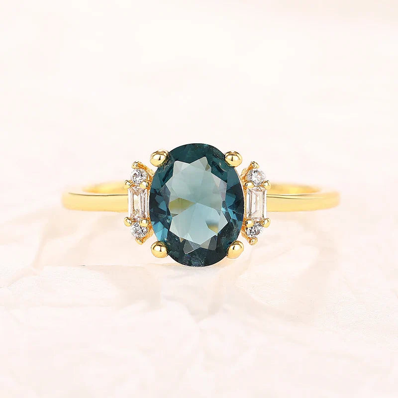 Classic Gold Ring with Timeless Appeal