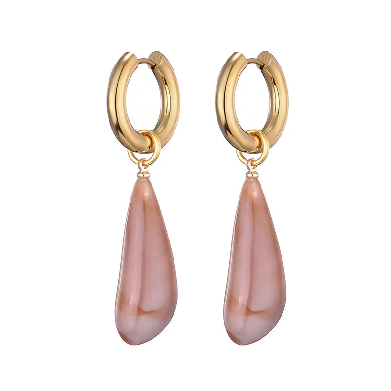 Romantic Gold Earring for Special Moments