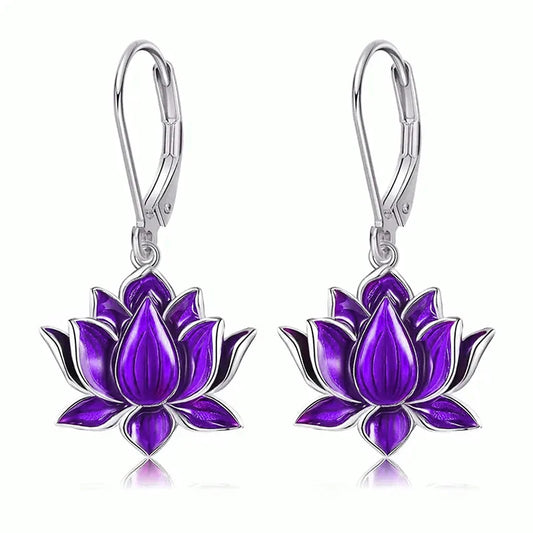 Beautiful Silver Earring with Unique Style