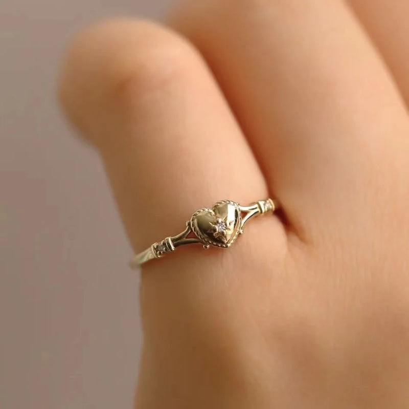 Romantic Gold Ring for Special Moments