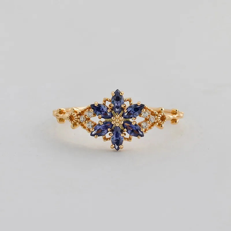 Stunning Gold Ring for Daily Wear