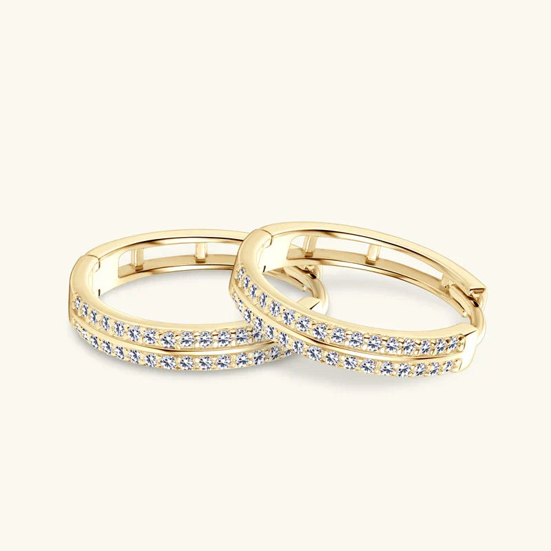 Charming Gold Earring for Any Occasion