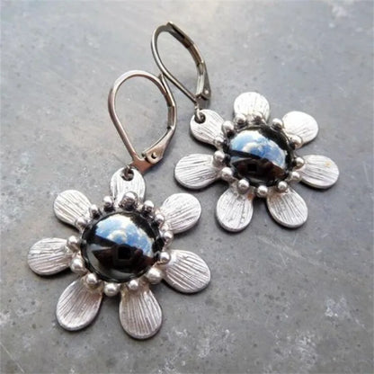 Elegant Silver Earring for Every Occasion