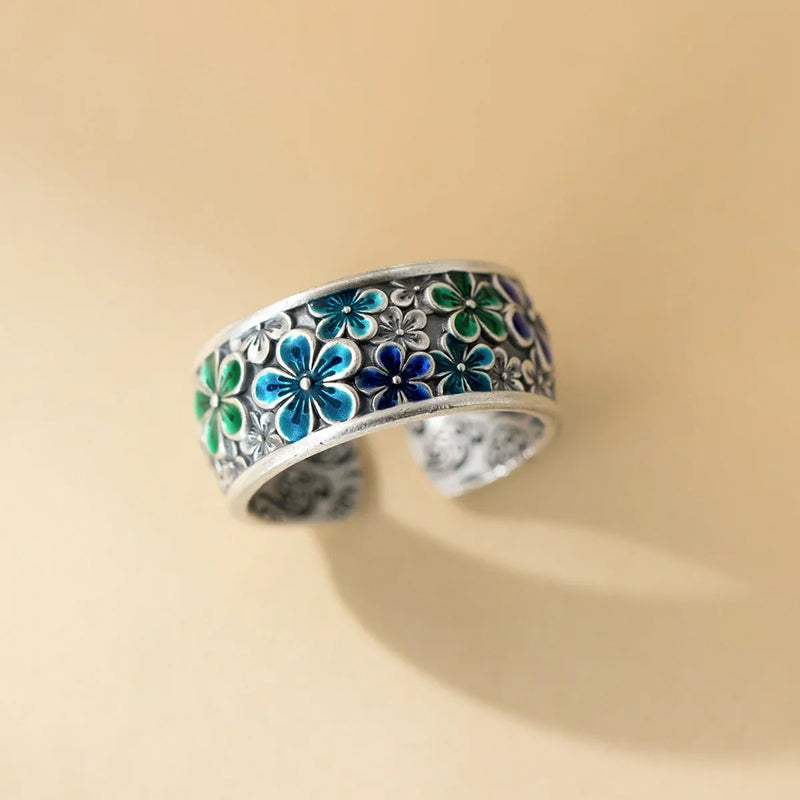 Charming Silver Ring for Any Occasion