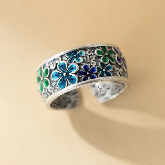 Charming Silver Ring for Any Occasion