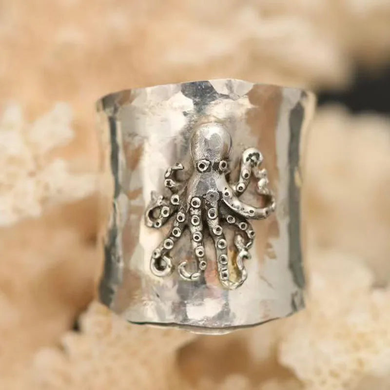 Elegant Silver Ring for Every Occasion