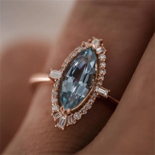 Classic Gold Ring with Timeless Appeal