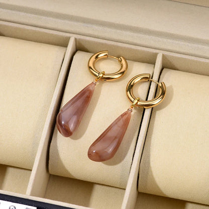 Romantic Gold Earring for Special Moments