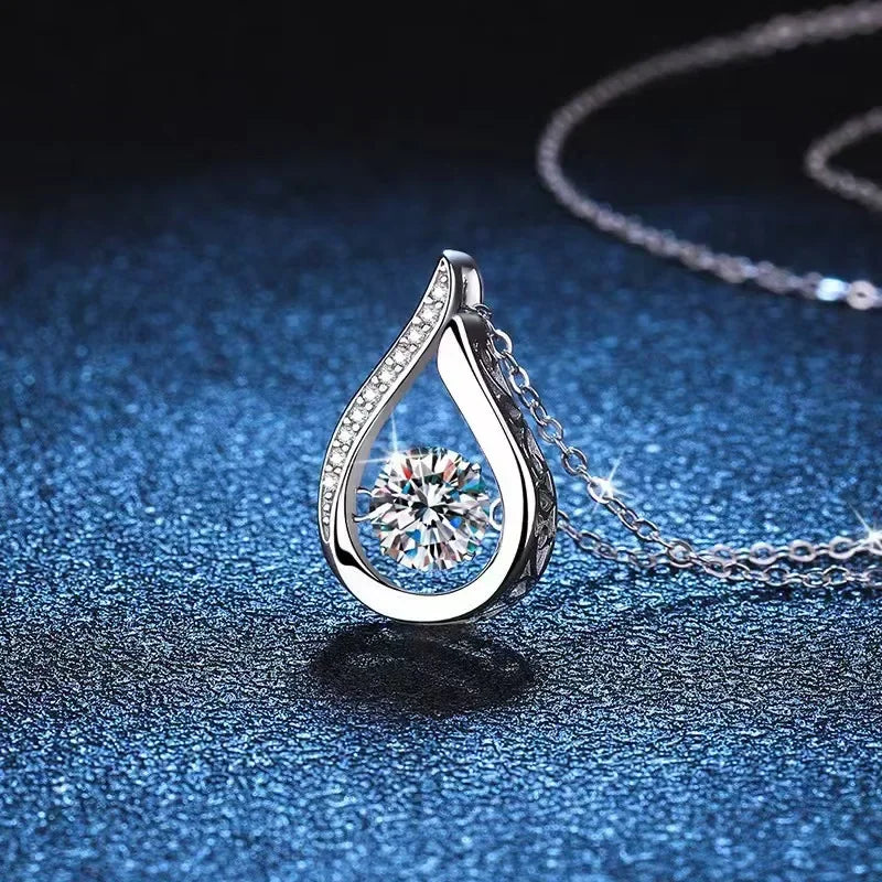 Classic Silver Necklace with Timeless Appeal