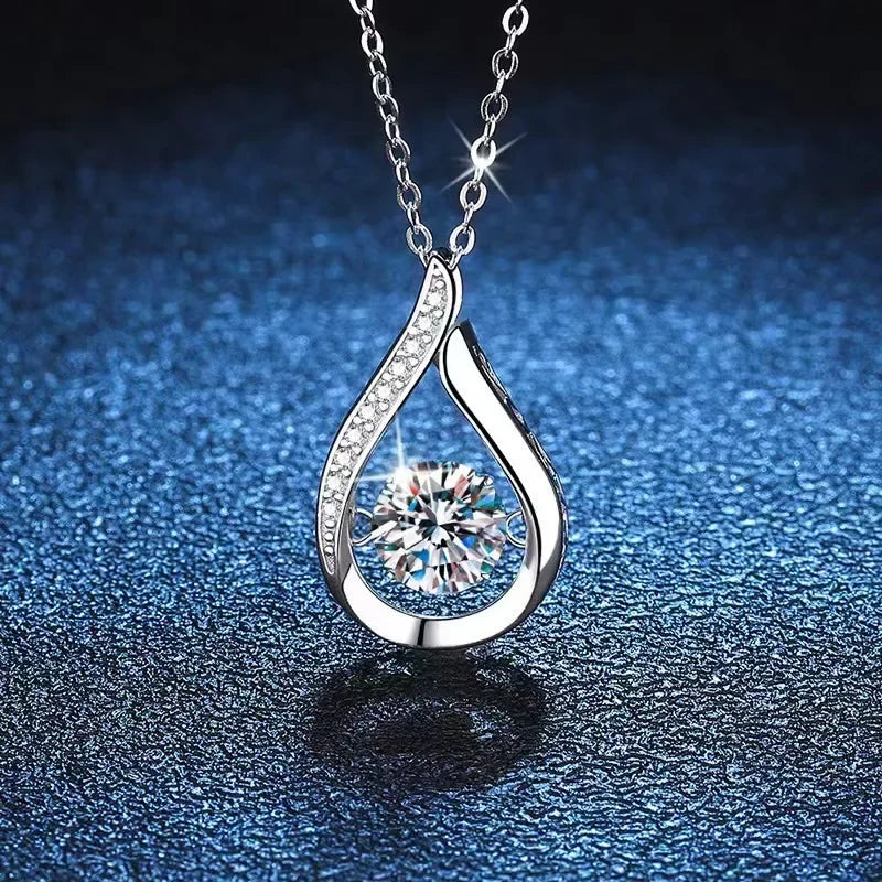 Classic Silver Necklace with Timeless Appeal
