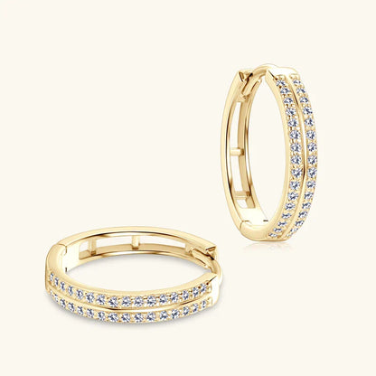 Charming Gold Earring for Any Occasion