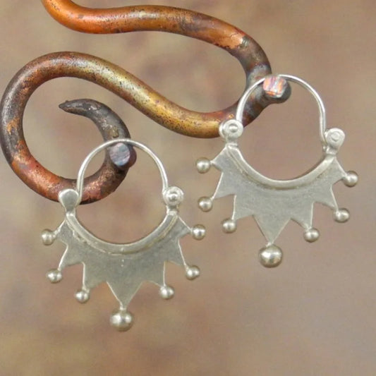 Charming Silver Earring for Any Occasion