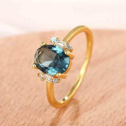 Classic Gold Ring with Timeless Appeal