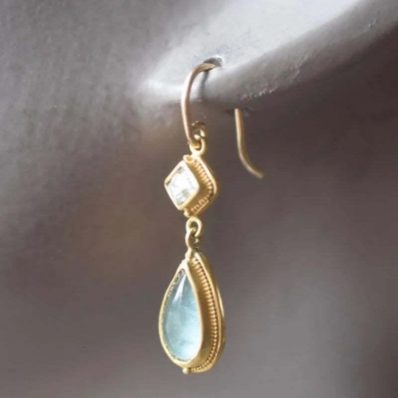 Beautiful Gold Earring with Unique Style