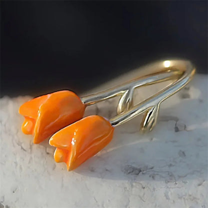 Beautiful Gold Earring with Unique Style