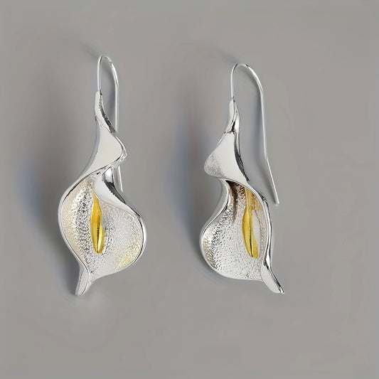 Delicate Artisan Gold Earring