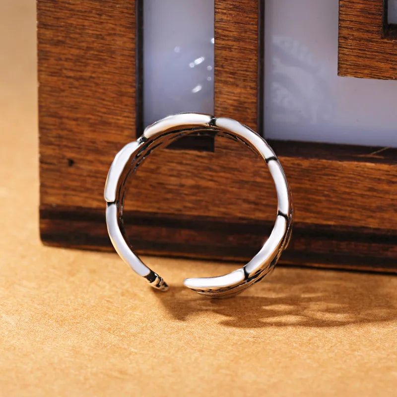 Charming Silver Ring for Any Occasion