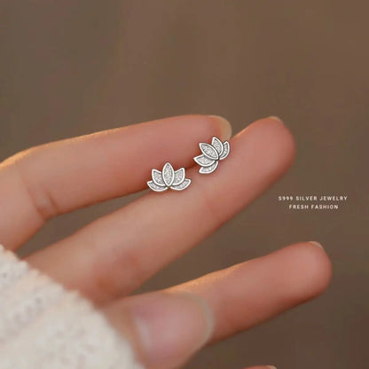 Elegant Silver Earring for Every Occasion
