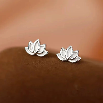 Elegant Silver Earring for Every Occasion