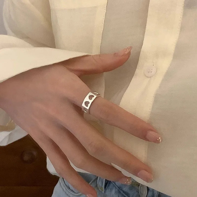 Charming Silver Ring for Any Occasion